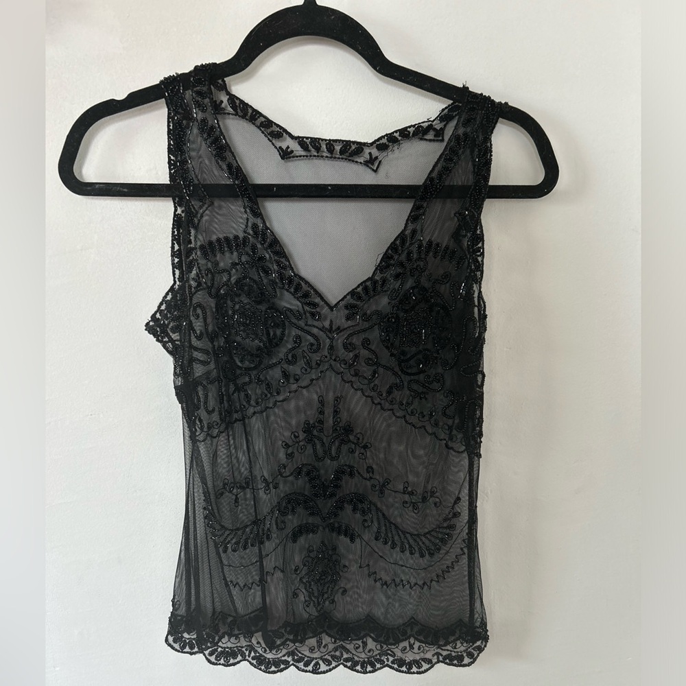 Beaded mesh top